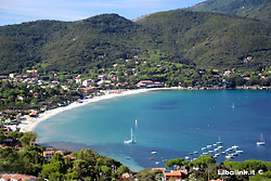 Der Procchio Strand auf der Insel Elba